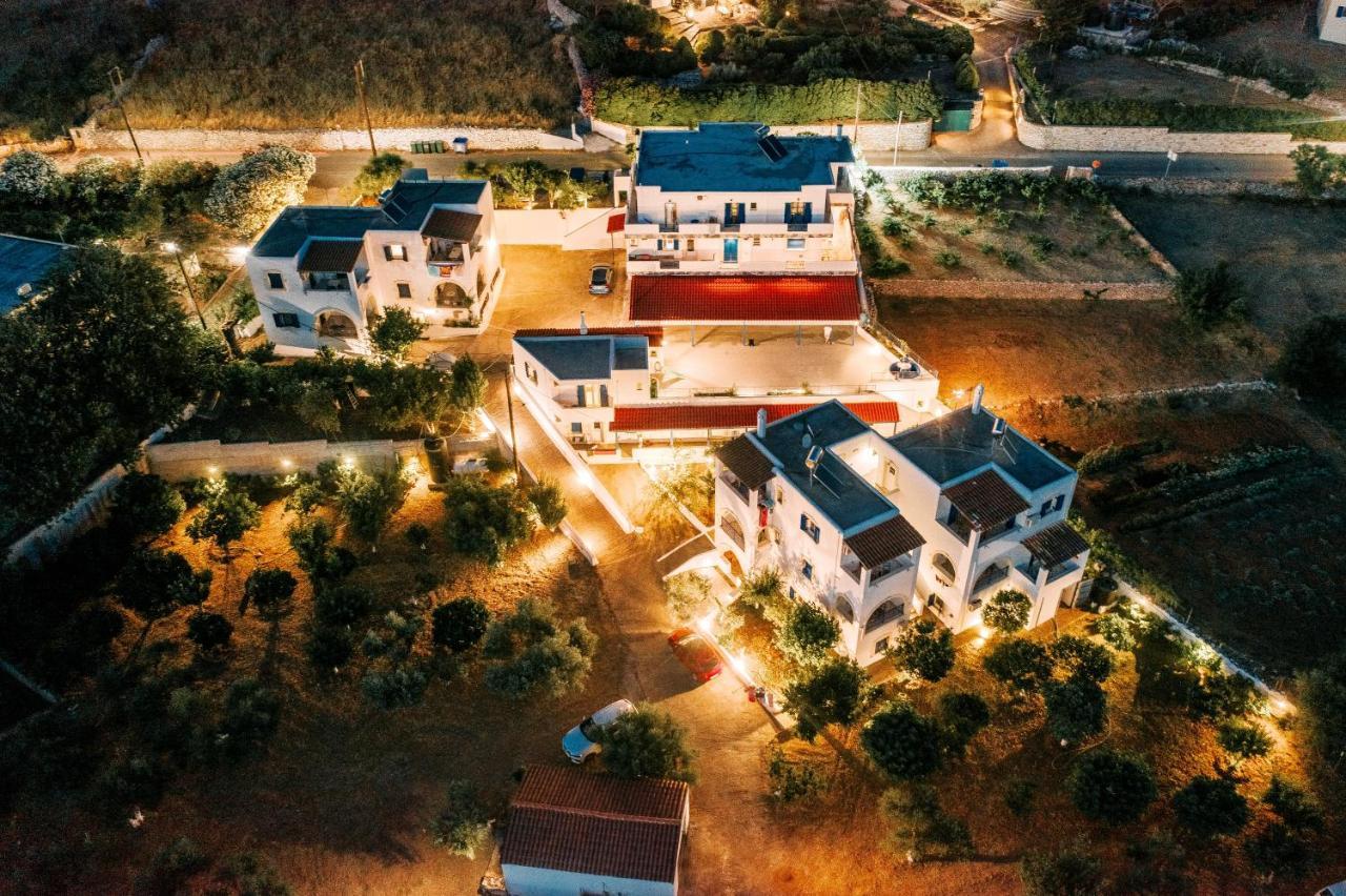 Theofilos Appartements Livadi  Ngoại thất bức ảnh