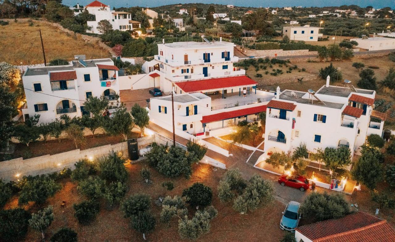 Theofilos Appartements Livadi  Ngoại thất bức ảnh