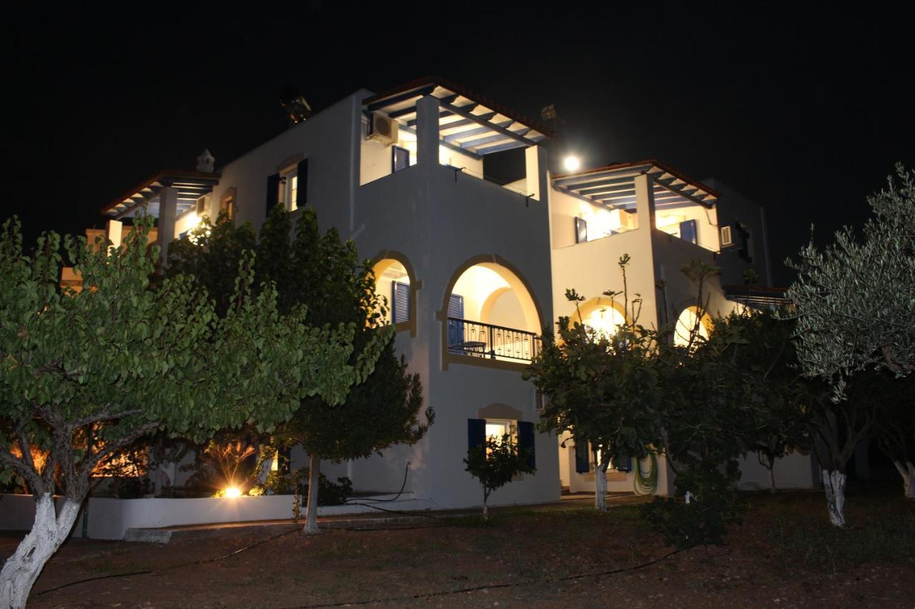 Theofilos Appartements Livadi  Ngoại thất bức ảnh